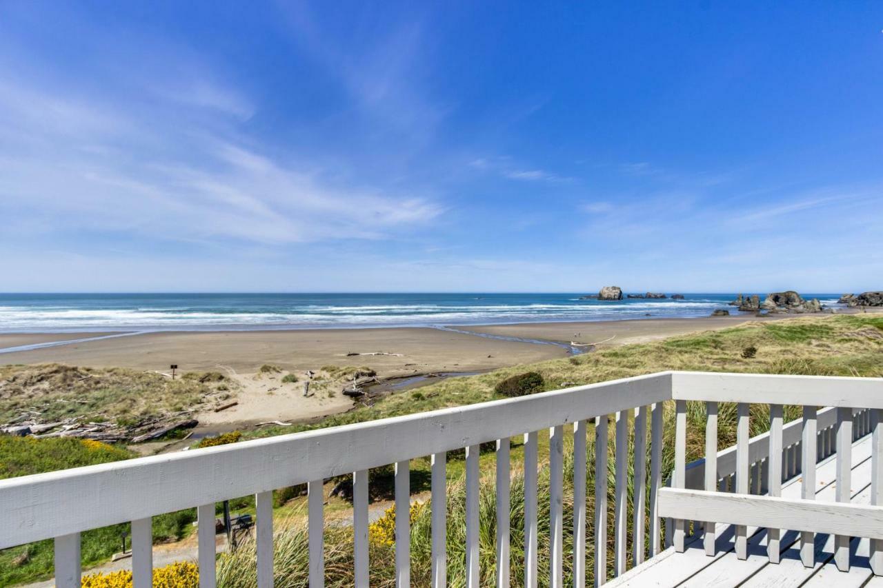 Spindrift Oceanfront Home - The Helm 班登 外观 照片